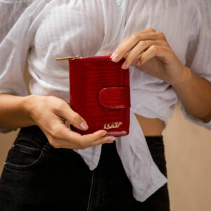 Portfel damski lakierowany CROCO 937