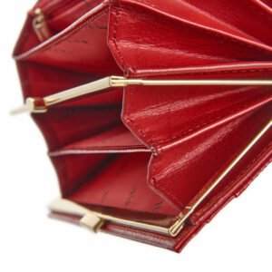 Czerwony portfel damski Betlewski z kolekcji Palermo BPD-PA-100