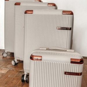 duży zestaw walizek i kuferków nebula