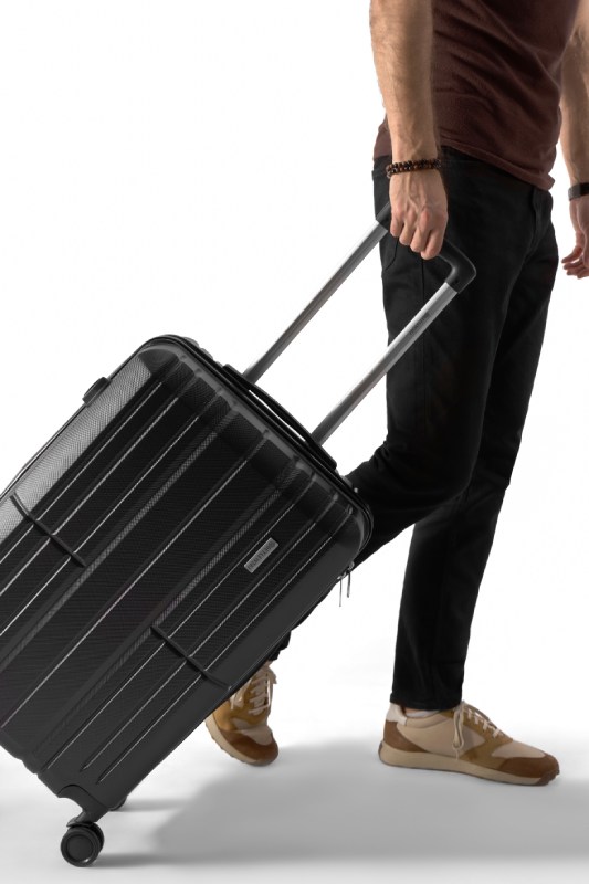 Średnia walizka nova poszerzana