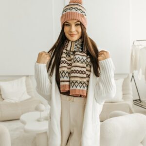 czapka damska we wzory winter