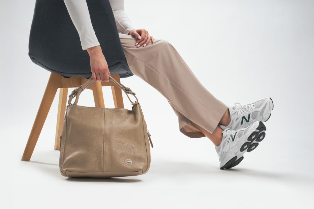 twb dol 49 taupe model (2)