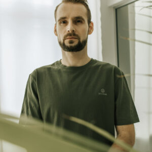 bawełniany t shirt męski ethan betlewski®