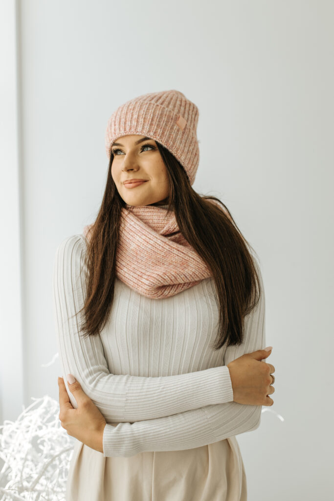 wywijana czapka damska winter