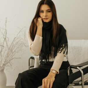 szalik damski z frędzlami winter