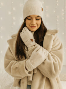 szapki, szaliki, rekawiczki